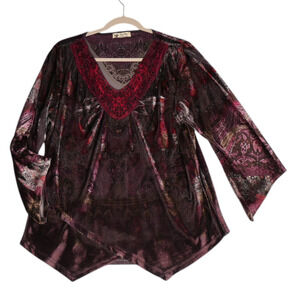 Unity World Wear Velour Tunic Sweater Womens L Red Multi Paisley Floral Stretch